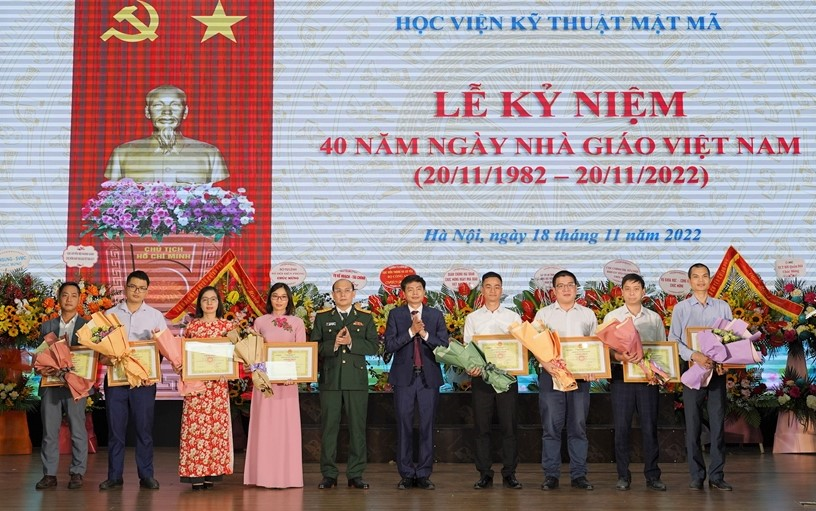 Học viện Kỹ thuật mật mã tổ chức Lễ kỷ niệm 40 năm ngày Nhà giáo Việt Nam