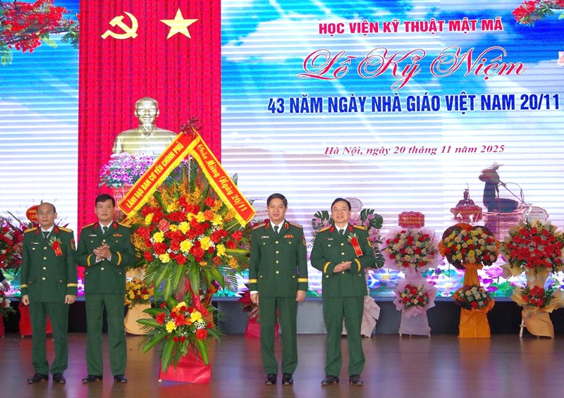 Học viện Kỹ thuật mật mã tổ chức Lễ kỷ niệm Ngày Nhà giáo Việt Nam 20/11