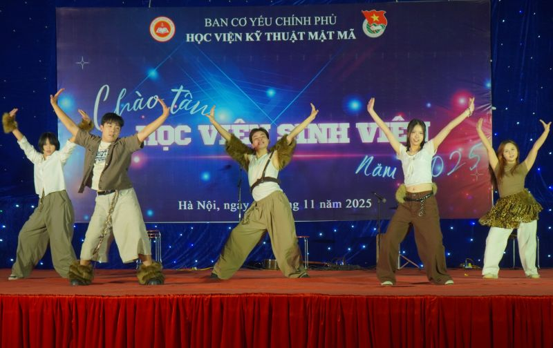 Học viện Kỹ thuật mật mã tổ chức chương trình Chào tân học viên, sinh viên năm 2025