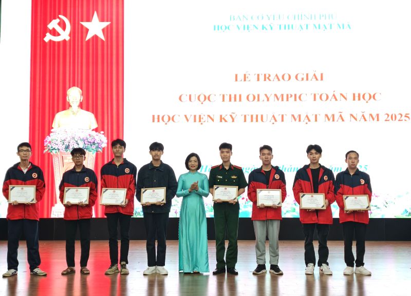 Học viện Kỹ thuật mật mã tổ chức Lễ trao giải các cuộc thi học thuật trong khuôn khổ phong trào Olympic năm 2025