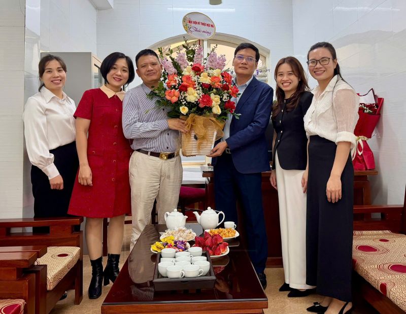 Học viện Kỹ thuật mật mã chúc mừng Ngày Thầy thuốc Việt Nam 27/2